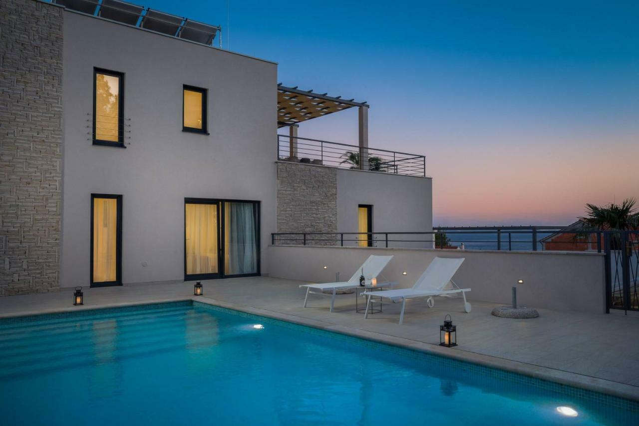 Luxury Villa Lucice View 米欧纳 外观 照片